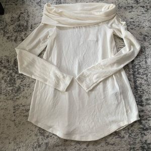 Abercrombie off the shoulder sweater- xs